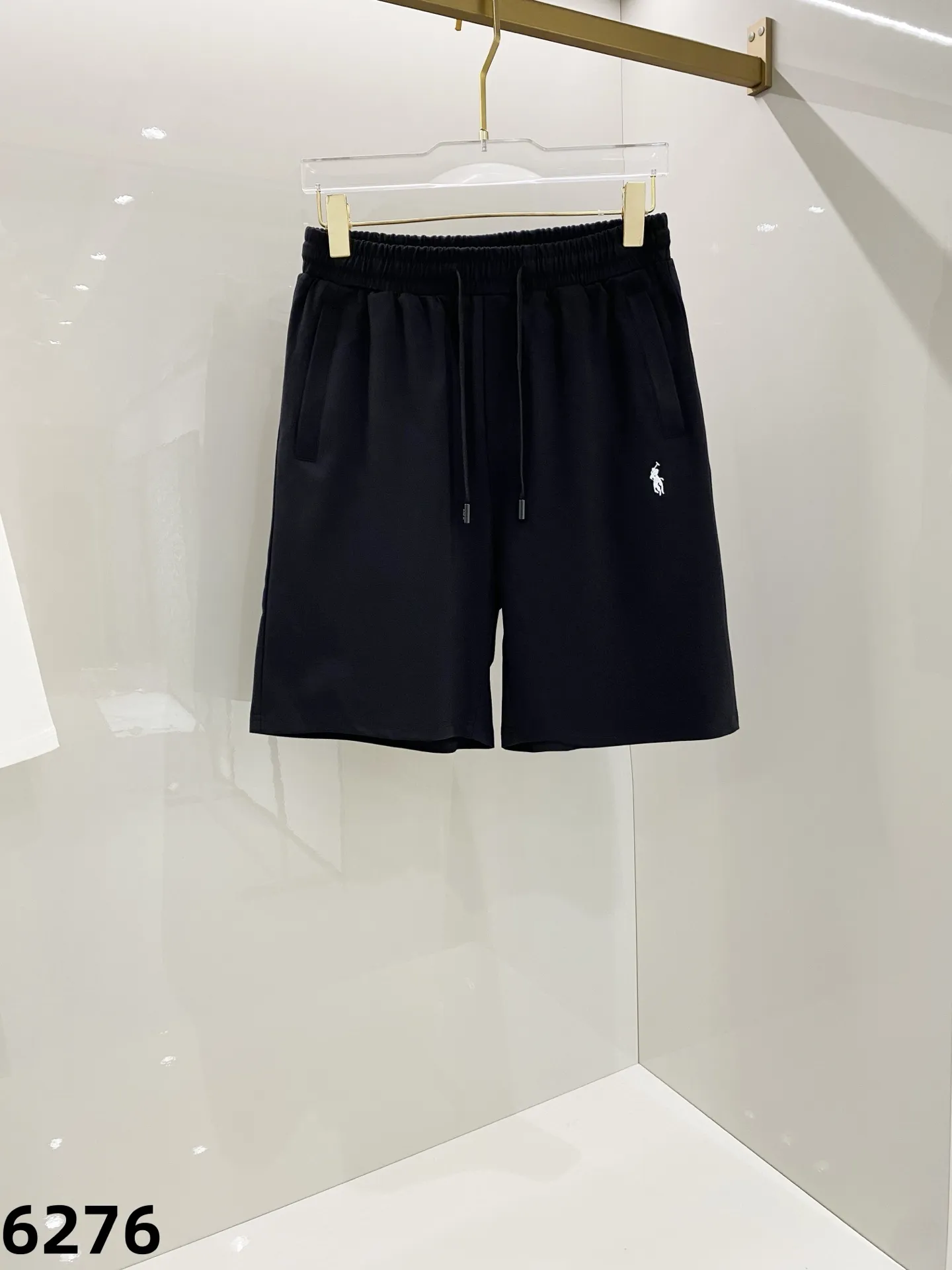 P210 🌸🌸 Ralph Lauren Polo 2025 spring and summer new trousers [knitted trousers] feel comfortable to wear, low-key yet luxurious, very high-end, with pockets designed to be fashionable and high-end. Needless to say, the trousers style and cut are exquisite and vivid. Really first-class and top-quality materials. Really top-grade casual pants and elastic pants of outstanding quality. After heavy washing, the trousers are very soft and not fussy. The upper body is absolutely stylish. Extremely luxurious. Size:M-4XL